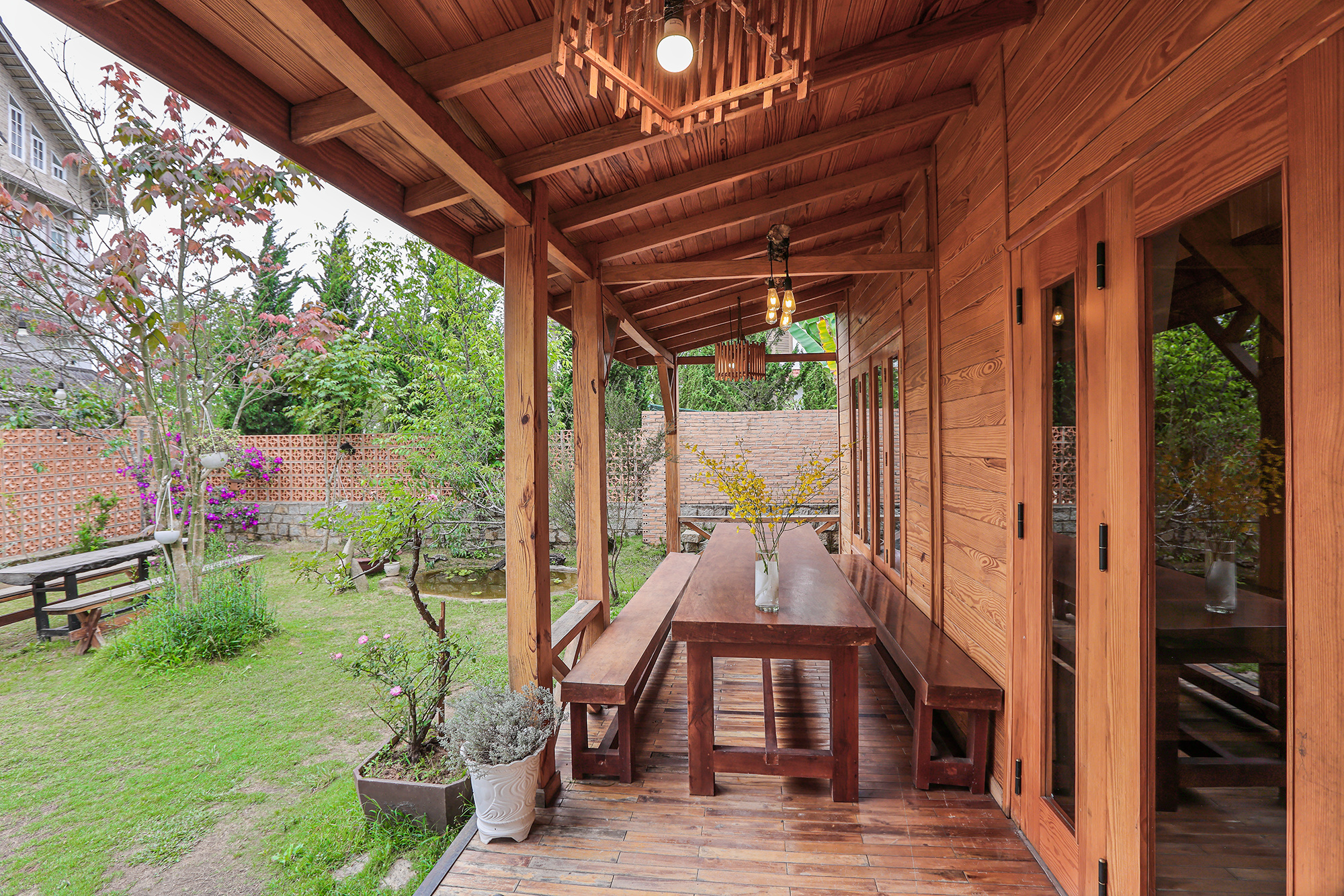 Villa Hùng Vương Nhà gỗ - ảnh 1