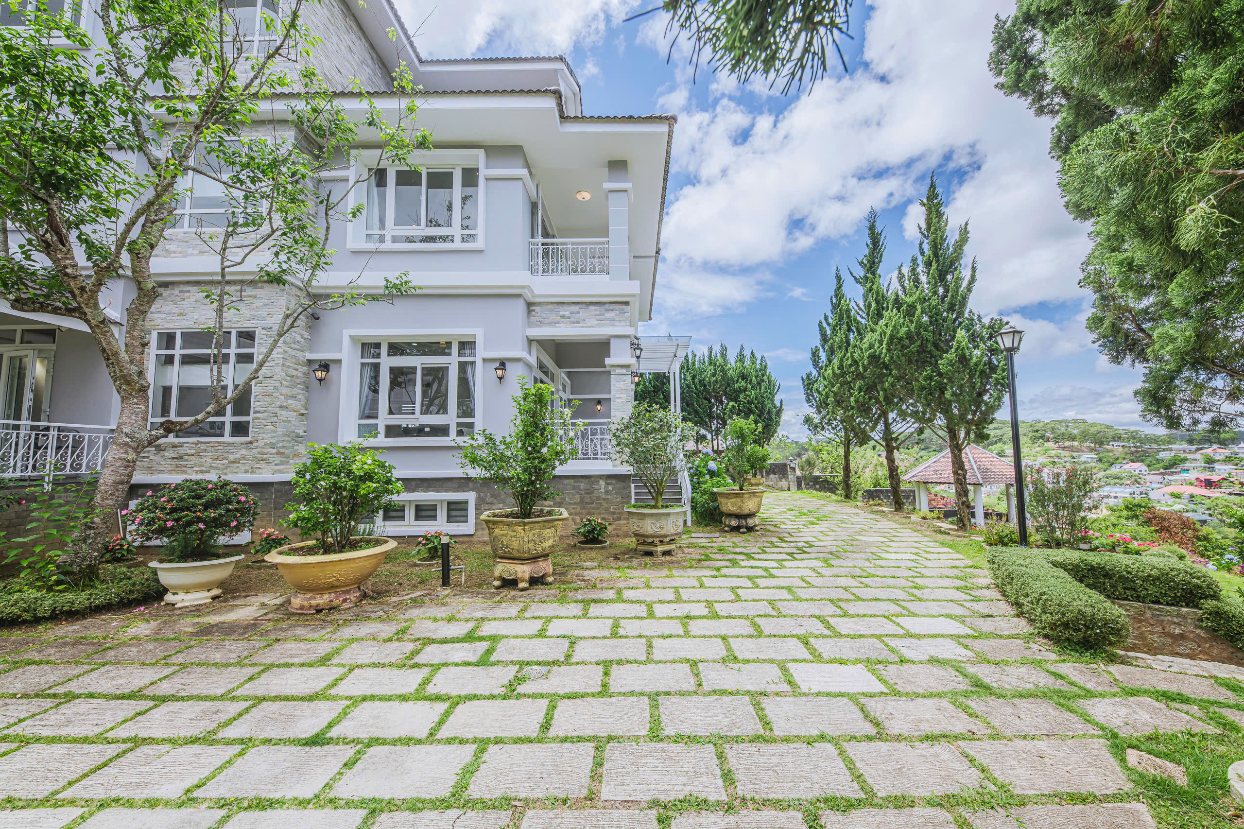 Villa Châu Âu Đà Lạt Như Ý - ảnh 3