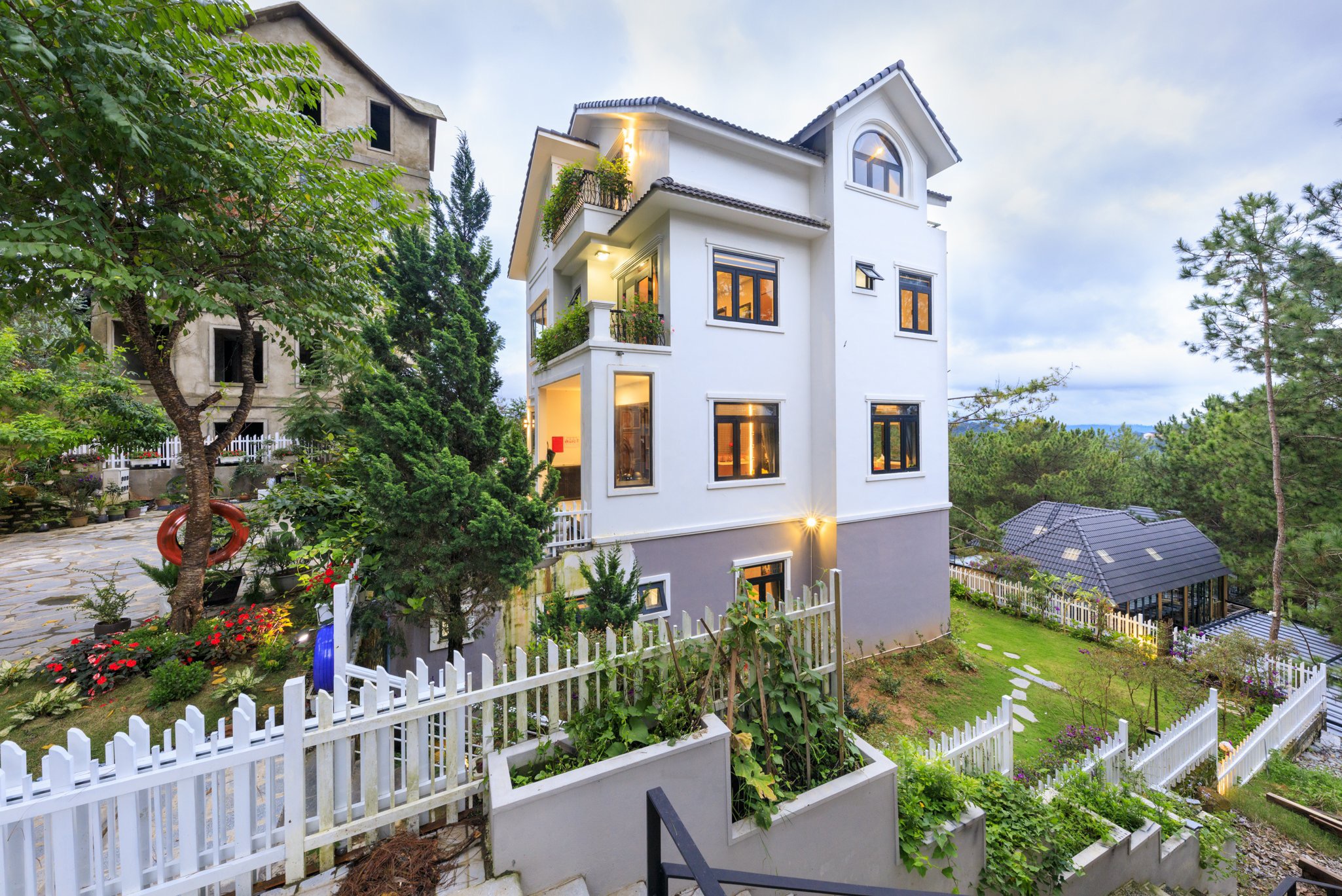 Villa Khởi Nghĩa Bắc Sơn - ảnh 2